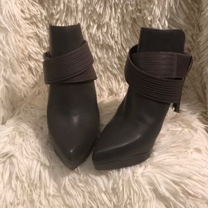 Gianni Bini Grey booties